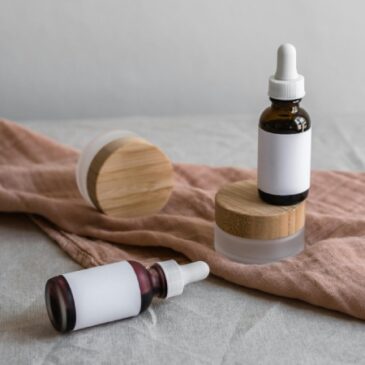 Why Choose Glass Jars for Cosmetics Over Plastic